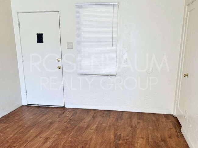 Photo - 1713 N Village Dr Unit 1713