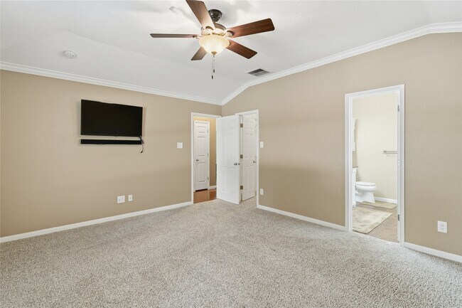 Photo - 2018 Leisure Ln