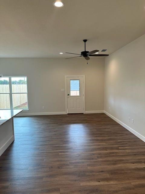 Photo - 7109 Tin Cup