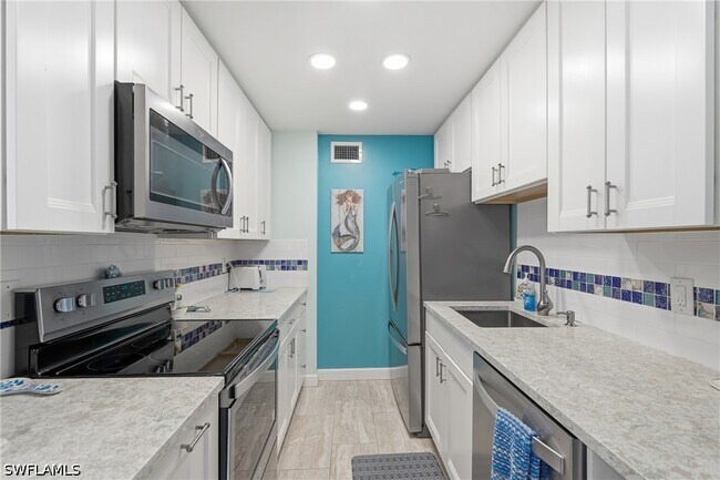 Photo - 1065 Gulf Shore Blvd N Unit 108