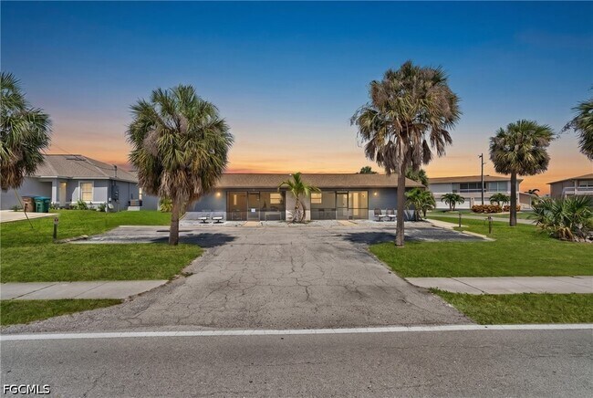 4353 Country Club Blvd