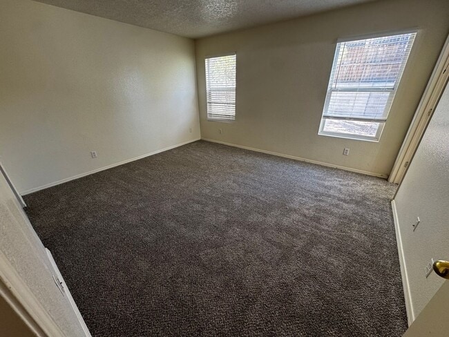 Photo - Great 3BR Home Near Cottonwood Mall!!