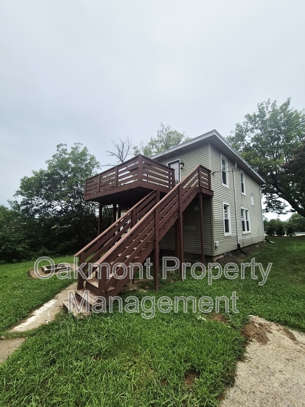 Building Photo - 110 Phelps Rd