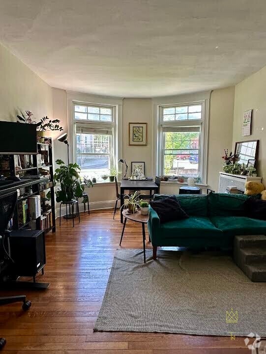 Building Photo - 181 Winthrop Rd Unit 1 Rental