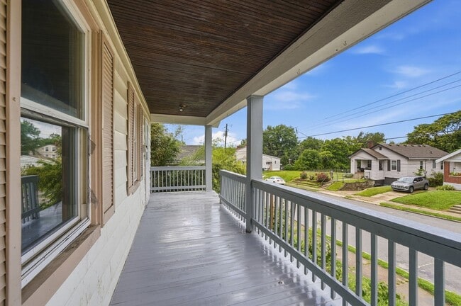 Photo - LEASING SPECIAL - sign a 13-month lease by 7/31/2026 and second month is free!