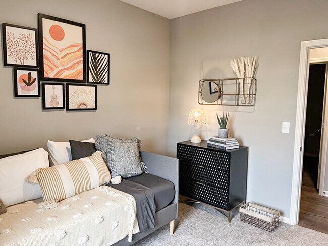 Photo - Aurora Apartments