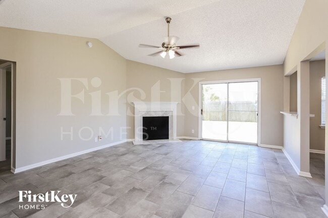 Photo - 323 Hickory Hollow Dr