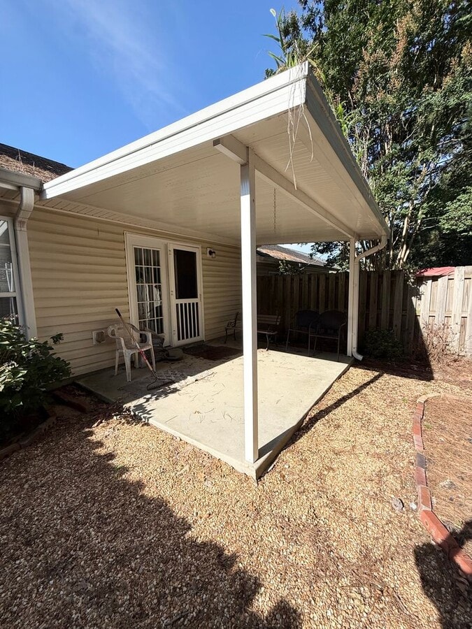 Photo - Great 2 Bedroom 2 Bath Townhouse with Garage