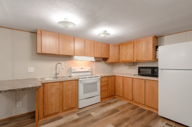 Photo - 37 C Riverside Ln