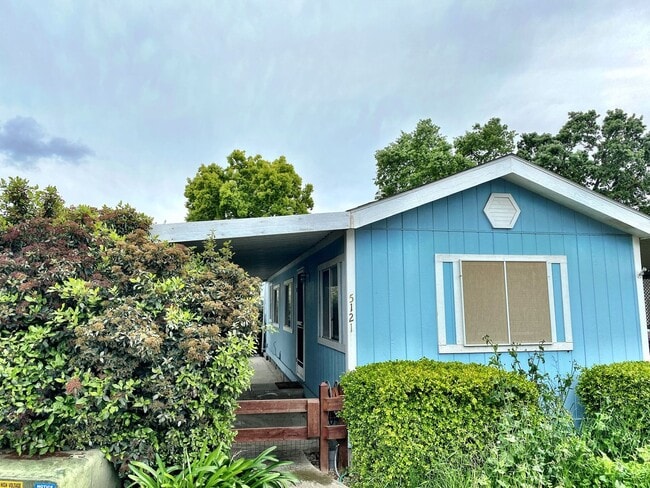 Photo - 5121 W Sunnyside Ct