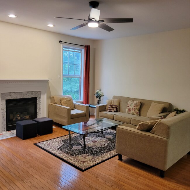 Photo - 586 Brittany Cir Townhome