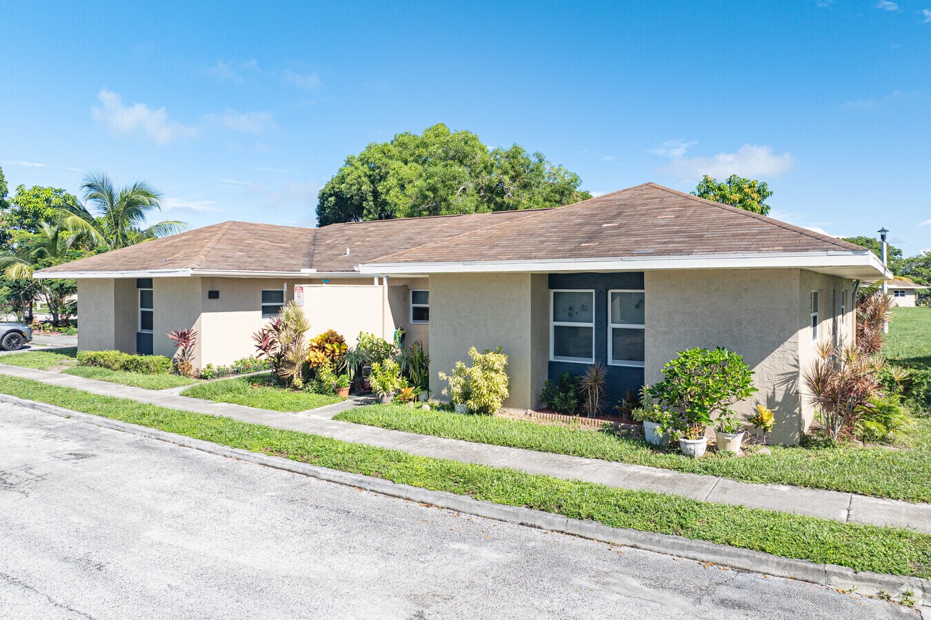 Primary - Seminole Manor