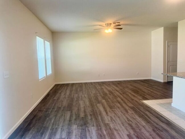 Photo - 4 Bedroom 3 Bath Deland SFH in Lincoln Oaks with Granite Countertops and Stainless Appliances!