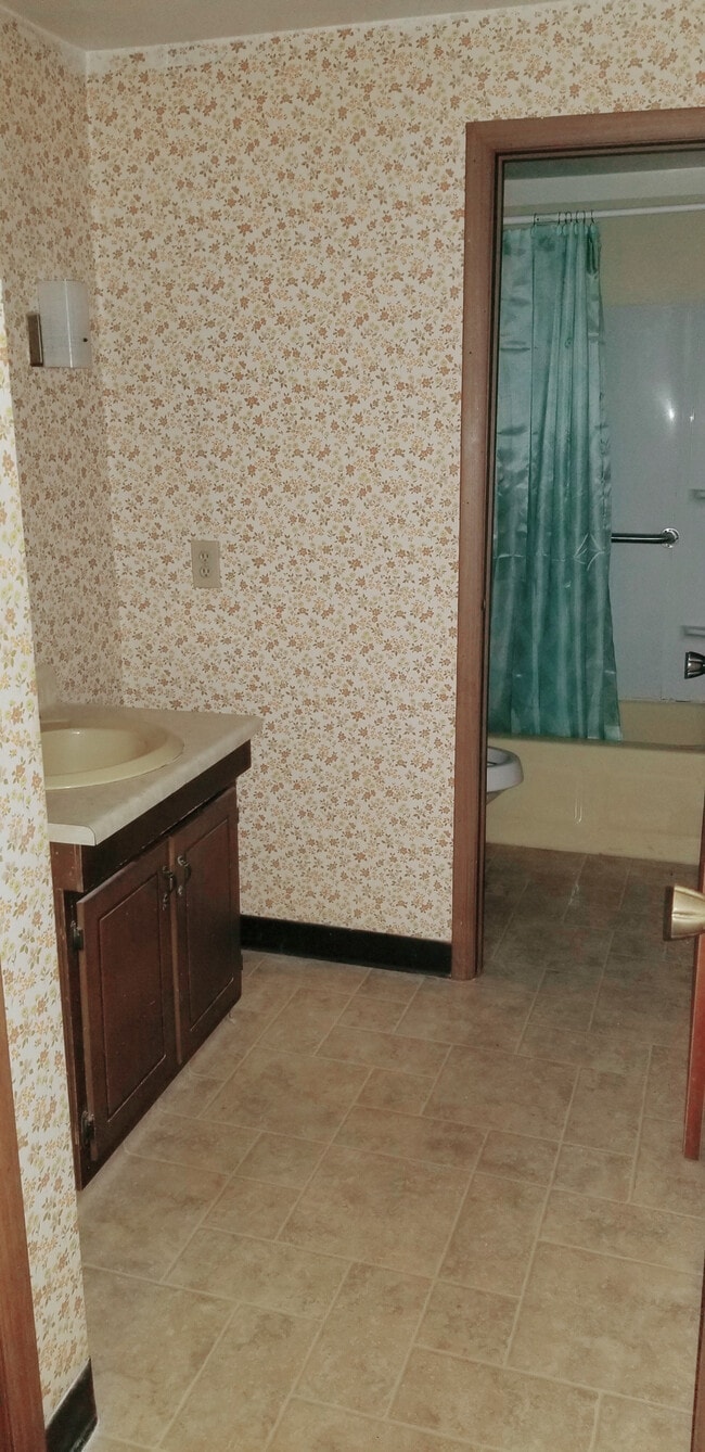 Photo - Country Falls Apartments