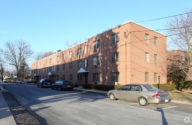 Photo - 366 Park Road Apartments