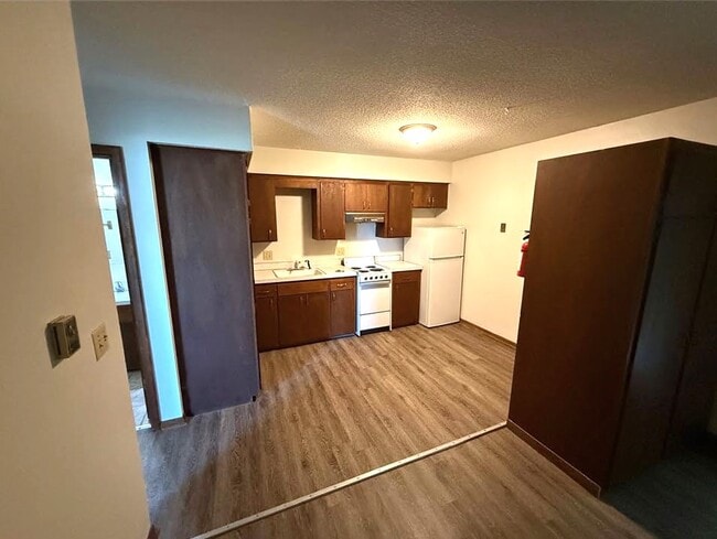 Photo - 519 S Dodge St Unidad 4