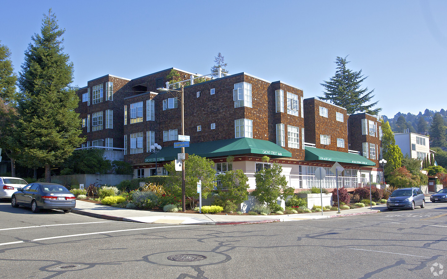 Primary Photo - 1385 Shattuck Ave Apartments