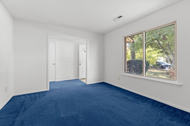 5404 Stagecoach Trail