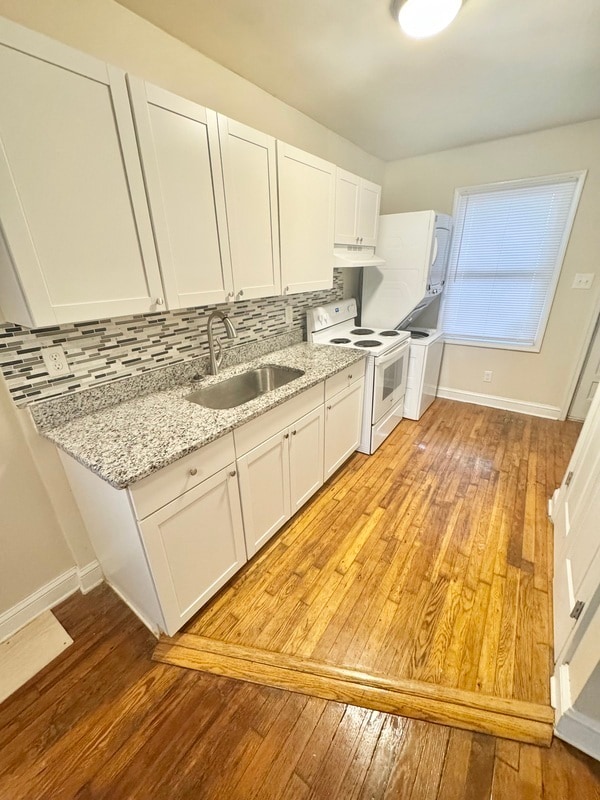 Building Photo - 3209 Ellwood Ave Rental