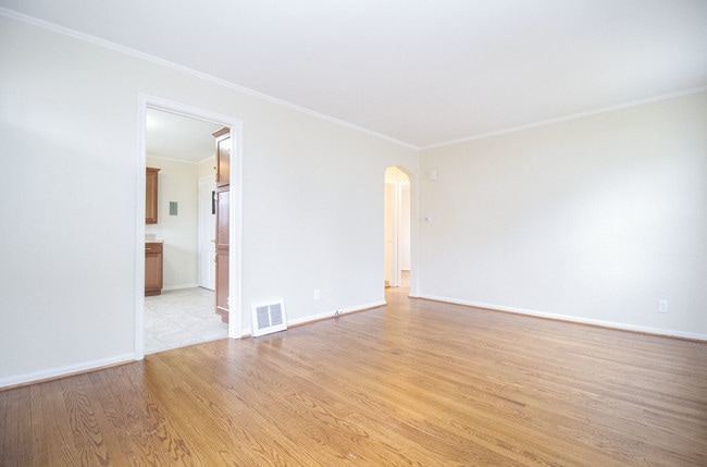 Photo - 1137 Cribb St