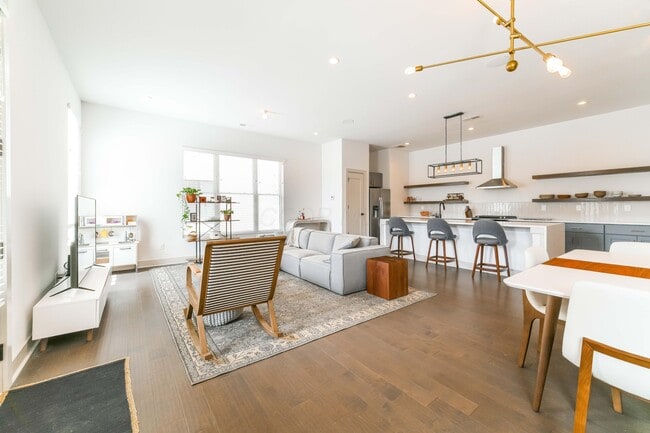 Photo - 1084 Bryden Rd