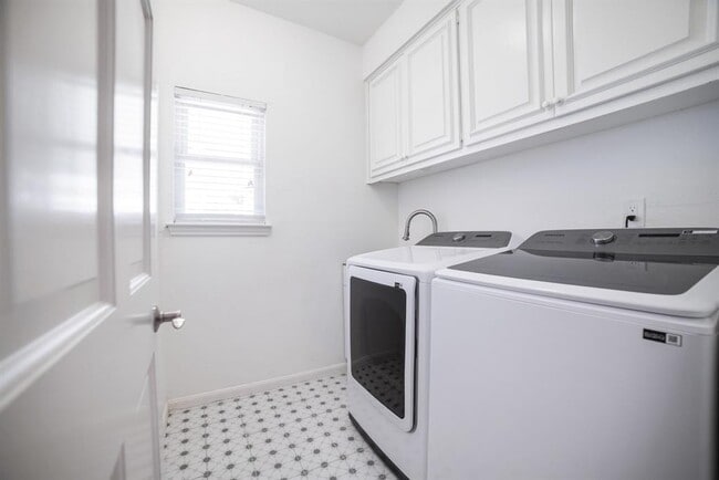 1702 Crested Butte Dr