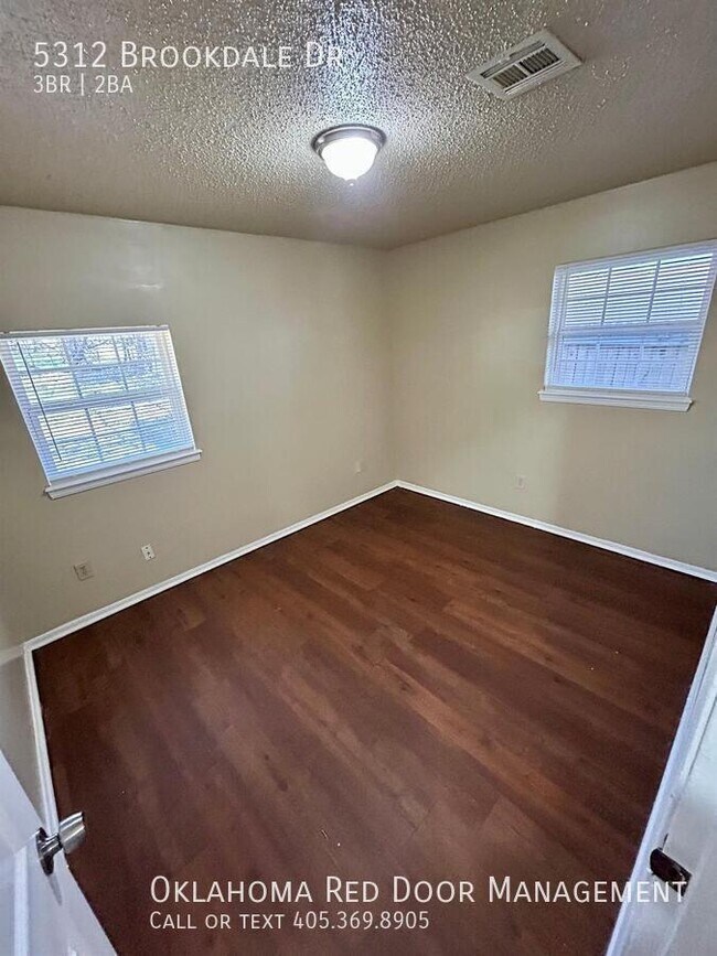 5312 Brookdale Dr