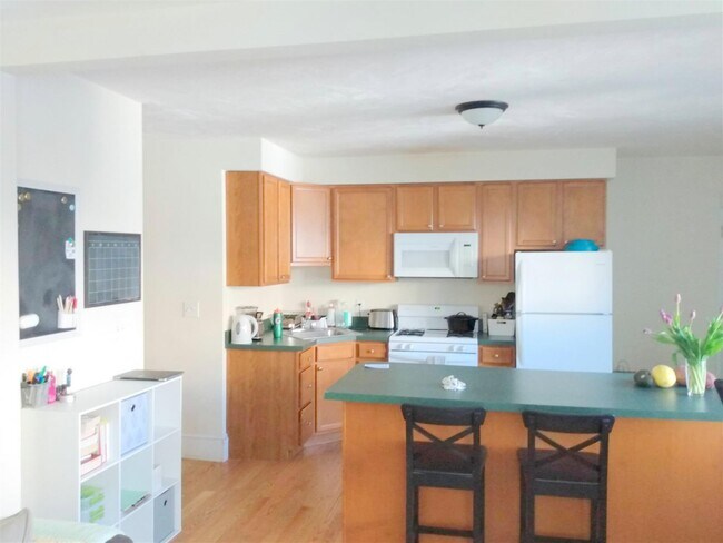 Photo - 323 Columbia St Unit 2