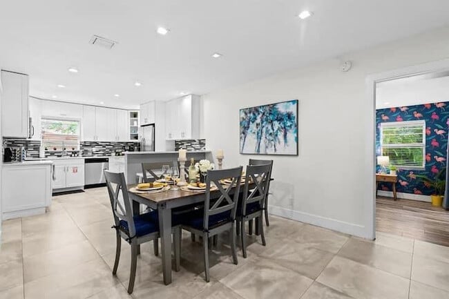 Photo - 1949 Windward Dr