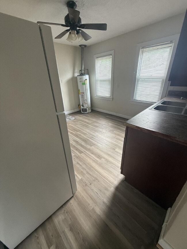 Photo - 2 bedroom, 1 bathroom house on W Kentucky Street