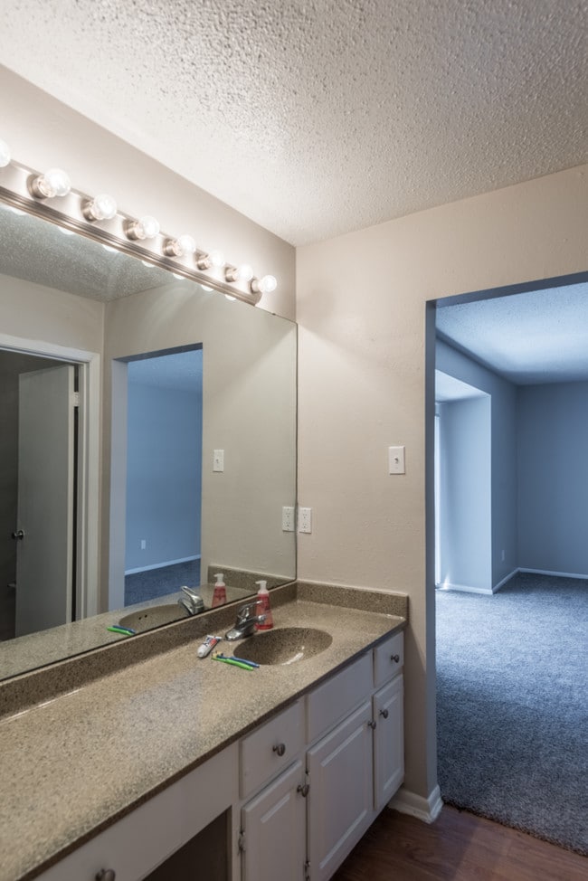 Star Club Apartments San Antonio, TX