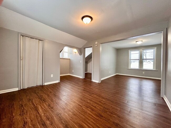 Photo - One Bedroom Duplex in Muskegon - All Utilities Included!