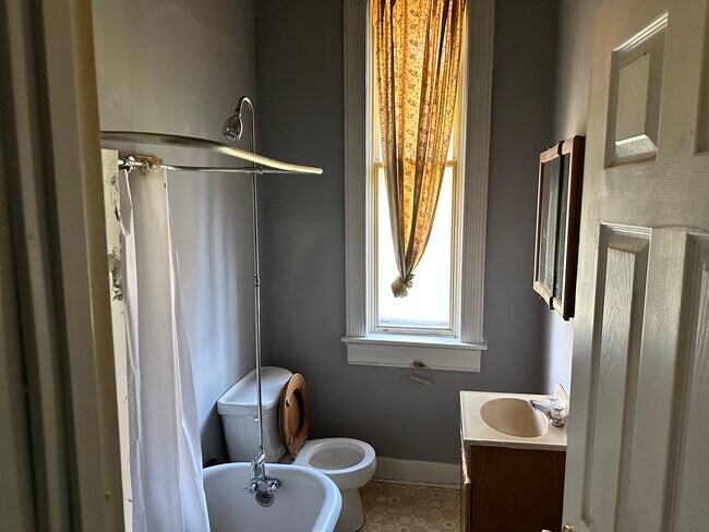 Photo - 1923 McCulloh St Unit A