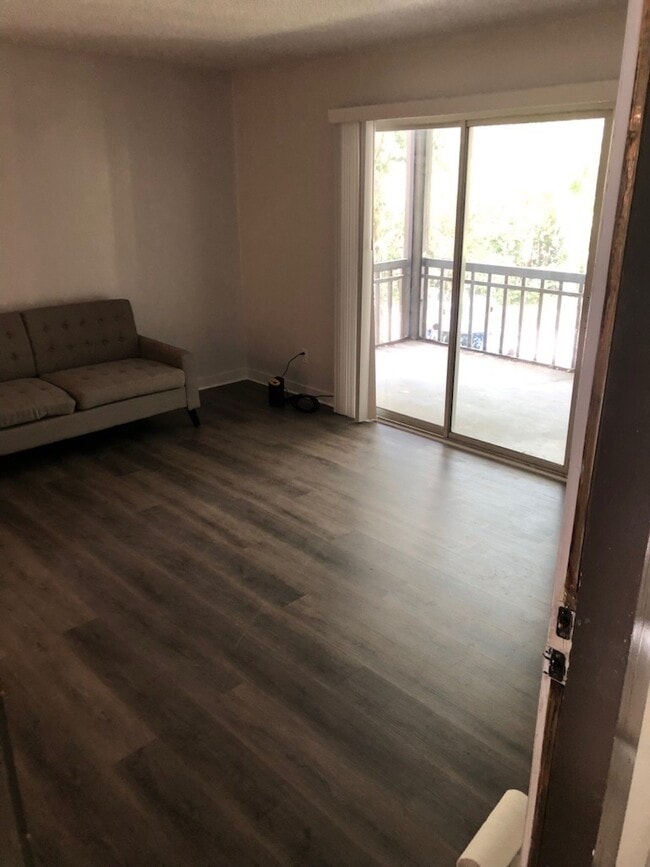 Photo - 6519 W Newberry Rd
