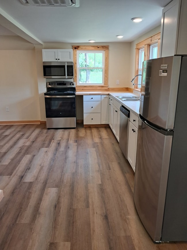 Photo - 327 D 327 Sulphur Springs Rd