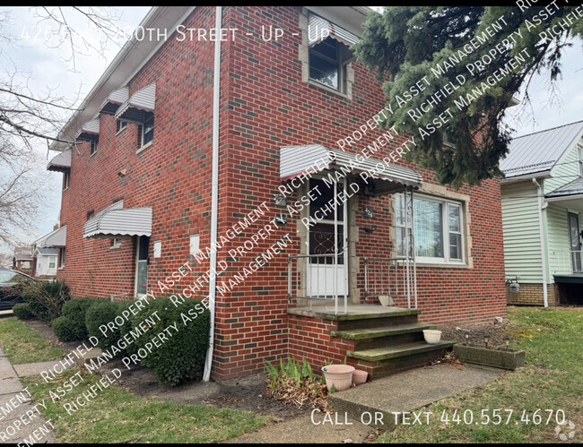 Building Photo - 426 E 200th St Unit Up Rental