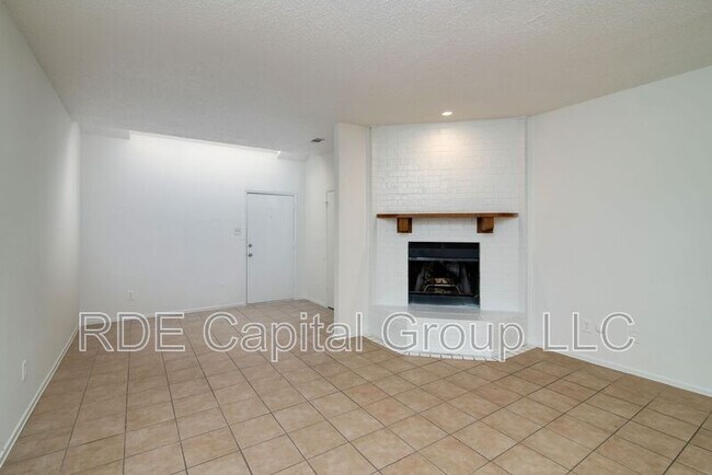 Photo - 5407B Chimney Rock Rd