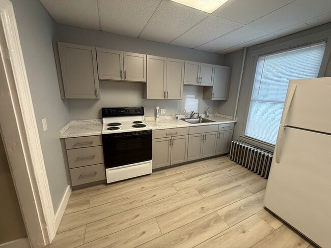 Photo - 762 Main St Unidad 1