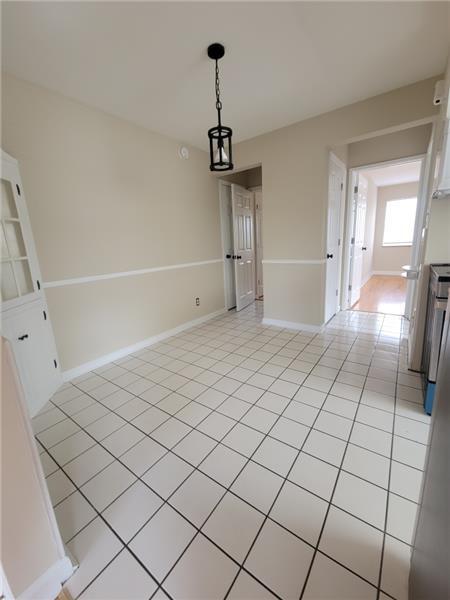 Photo - 18 Requardt Ln