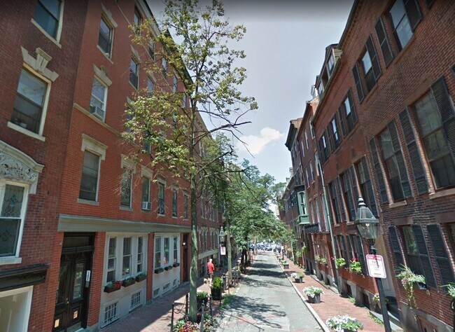 Photo - 32 Temple St Unidad #4F