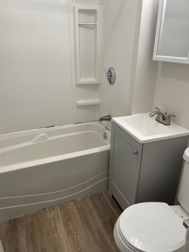 Photo - 184 Walnut Ave Unit 183