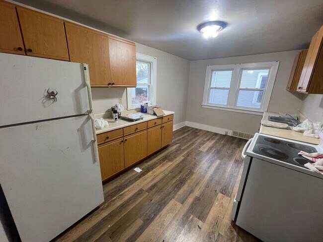 Photo - Vine, 732-734 Unit Vine, 734