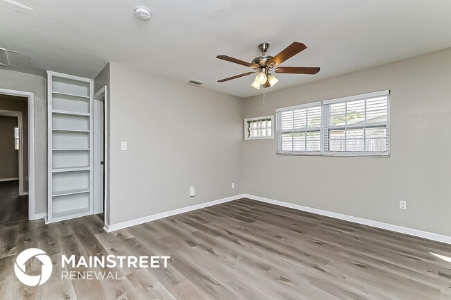 Photo - 1545 76th Ave N