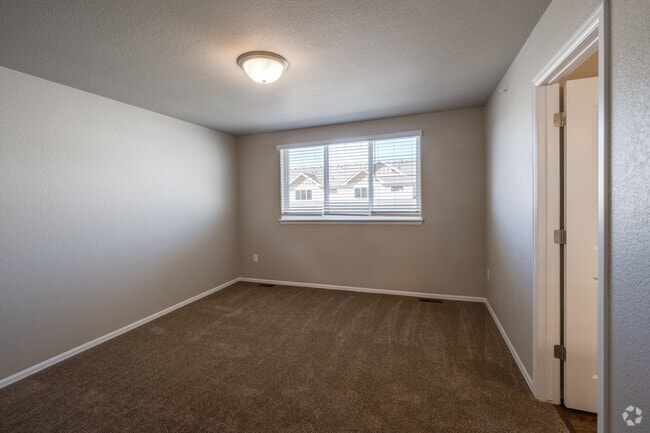 2 BR, 2.5 BA - 1,472 SF