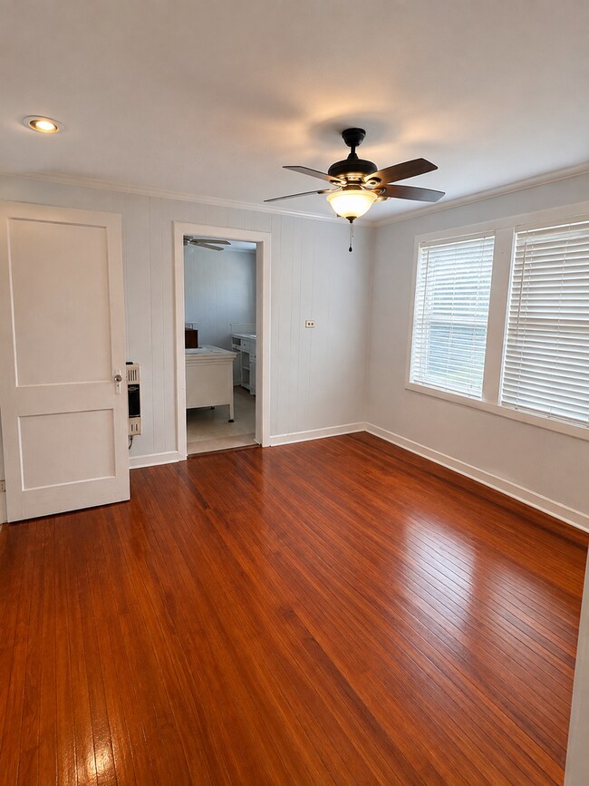 Photo - 224 Holly Hill Rd