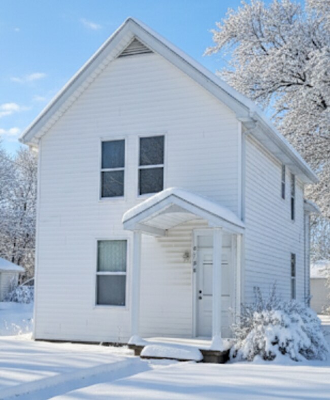 Building Photo - 4124 S Landess St Unit 4124 1