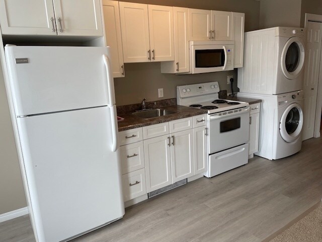 Photo - 2229 Smith St