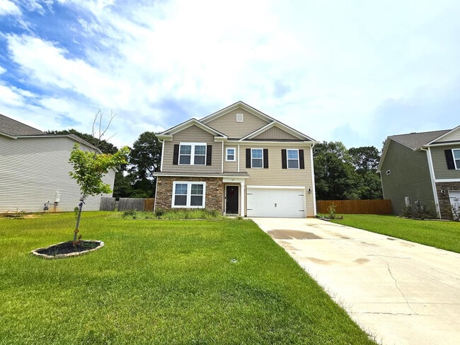 Building Photo - 165 Whitetail Cir