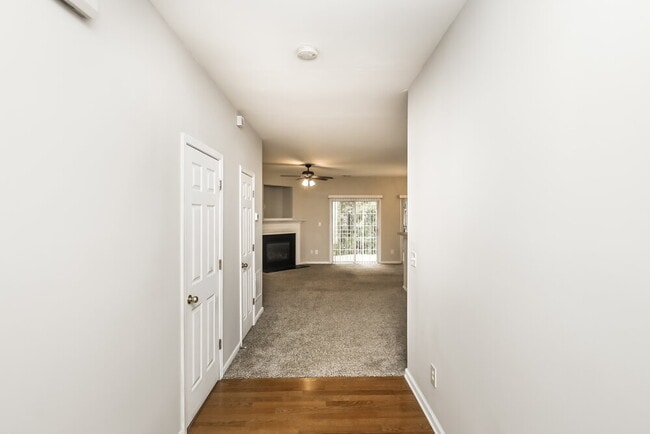 Photo - 713 Celeste Ln