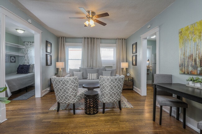 Photo - 3721 Broadway